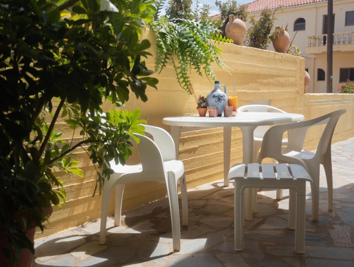 Private Art Studio 50M From Sea Monemvasía Exterior photo