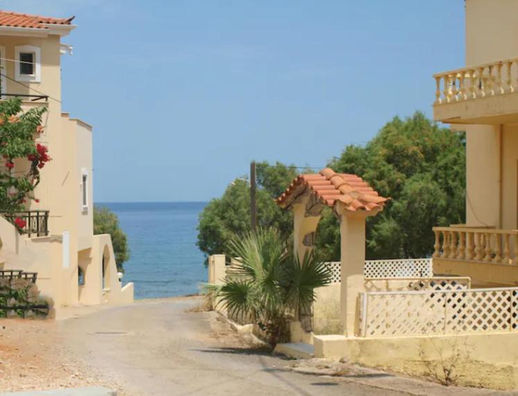 Private Art Studio 50M From Sea Monemvasía Exterior photo