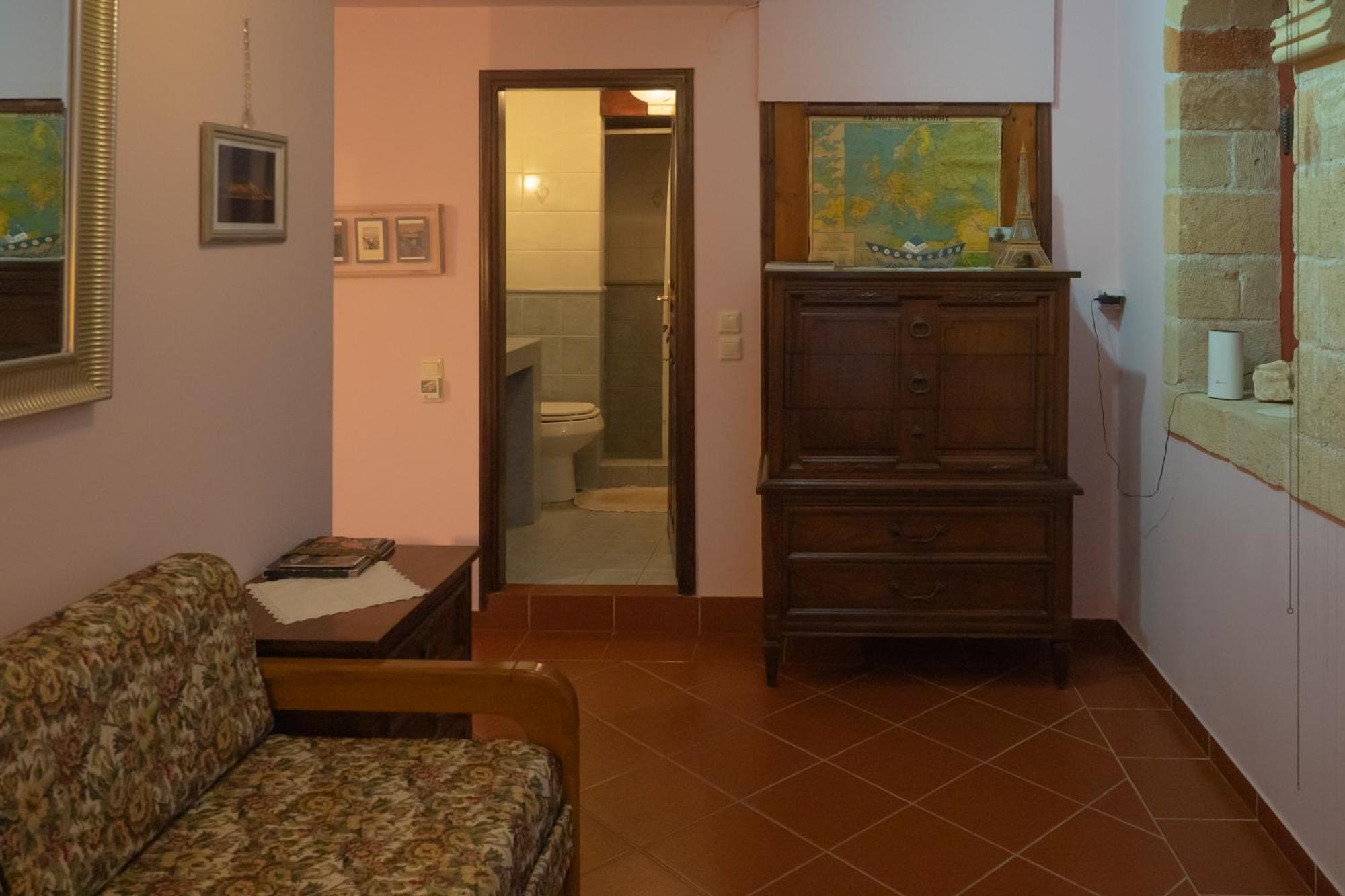 Private Art Studio 50M From Sea Monemvasía Exterior photo